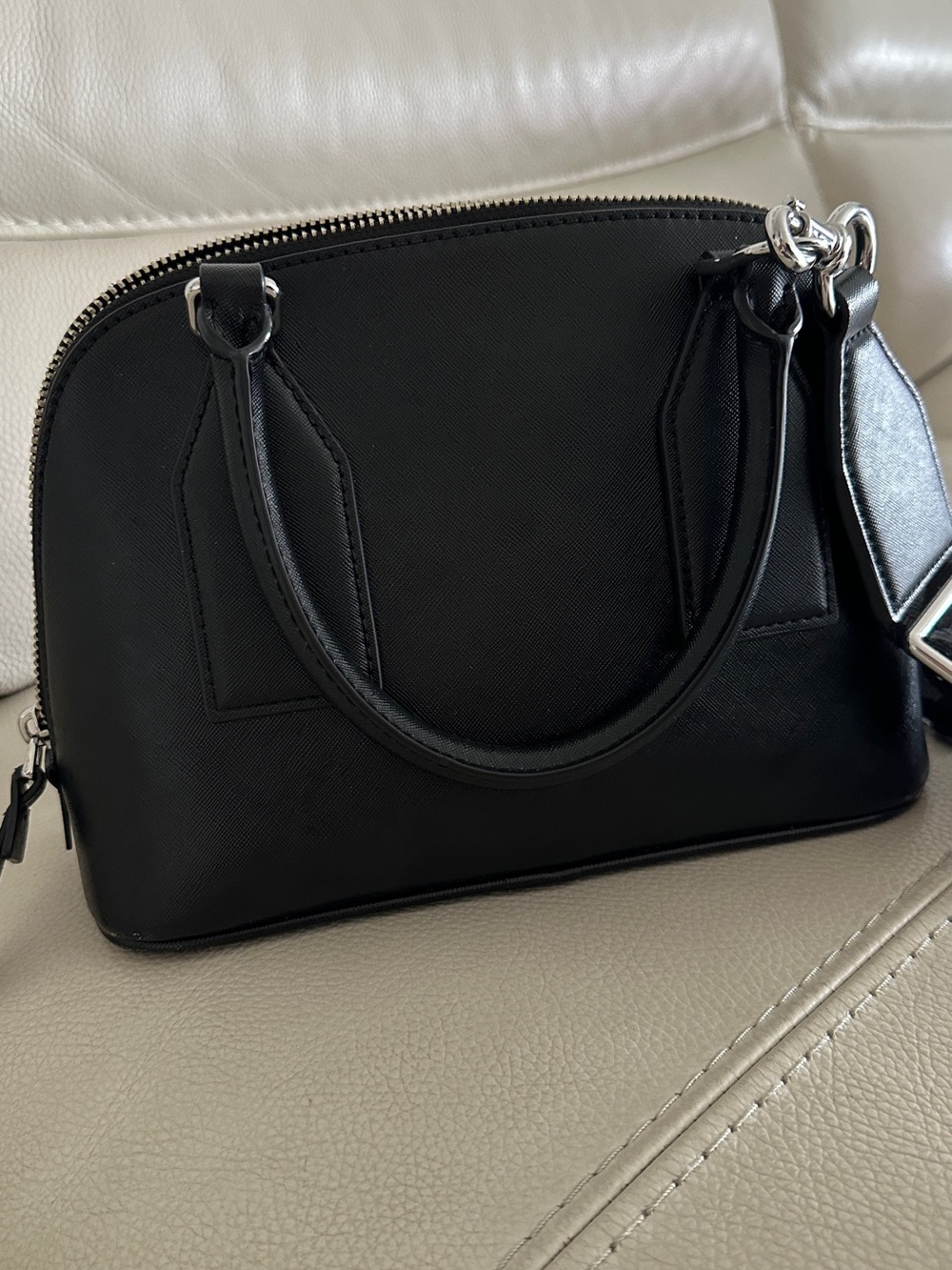 Marc Jacobs Black Leather Dome Satchel with Webbing Strap - Picture 4 of 9